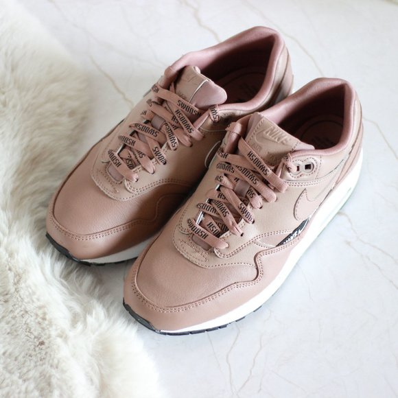 🔥𝐒𝐎𝐋𝐃 𝐎𝐔𝐓🔥 - Picture 4 of 10